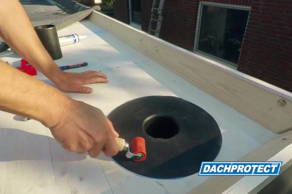SET - DACHPROTECT Klebe-Gully DN 150 (Flansch 380 mm / Stutzen 243 mm) SET - DACHPROTECT Klebe-Gully DN 150 (Flansch 380 mm / Stutzen 243 mm)