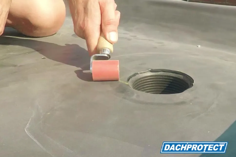 SET - DACHPROTECT Klebe-Gully DN 150 (Flansch 380 mm / Stutzen 243 mm) SET - DACHPROTECT Klebe-Gully DN 150 (Flansch 380 mm / Stutzen 243 mm)