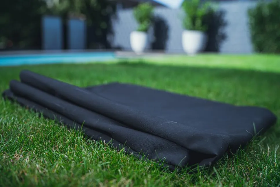 Schwarze Hochbeetfolie als Rollenware in schwarz Schwarze Hochbeetfolie als Rollenware in schwarz