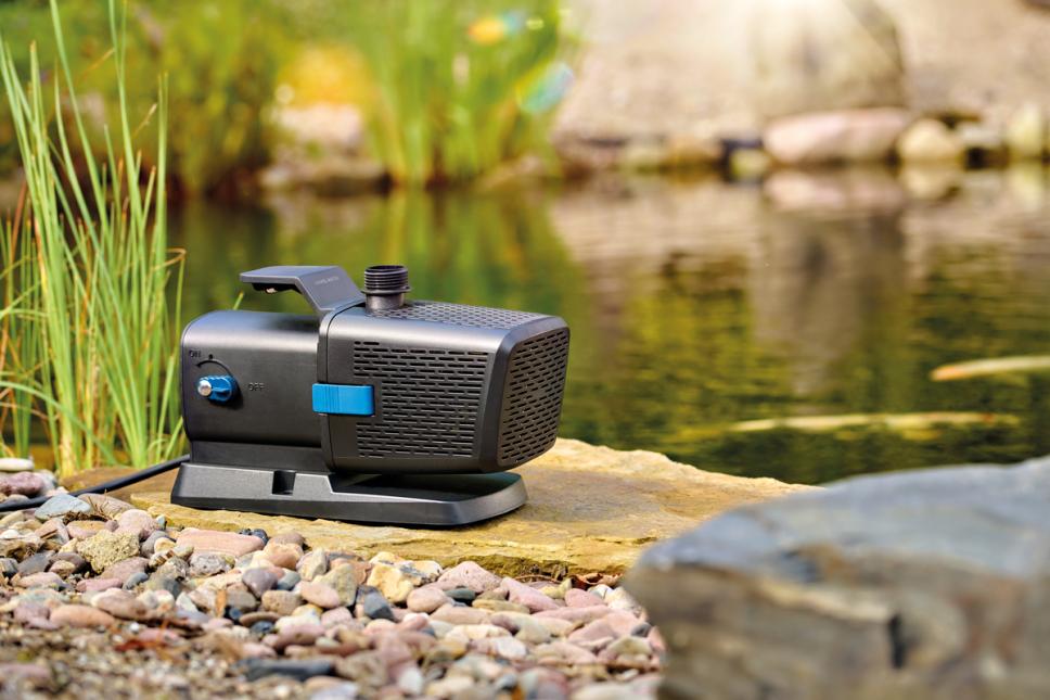 OASE Aquarius Eco Premium 4500 Wasserspielpumpe für klare Wasserbilder und zuverlässige Umwälzung im Teich